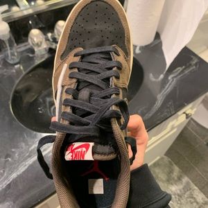Travis Scott Jordan 1 low authentic 8/10 condition